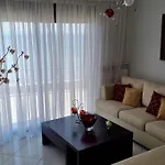 Prázdninový dům Coastal Maisonette *